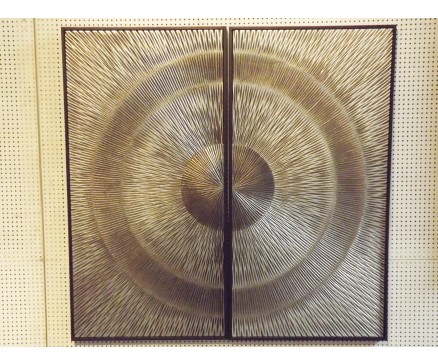 T25472 Walldecoration. Abstract circle on 2 panels silver-grey-brown. 2 x 45 x 90 cm.