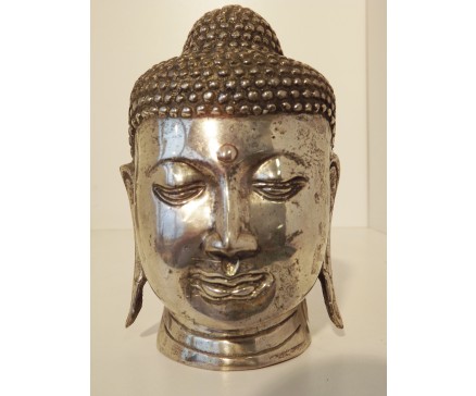 0130021 Brons hoofd boeddha zilverkleurig. Hoogte : 15 cm.