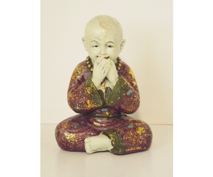 P1035241 Poly. Monnik "zwijgen" colour. Hoogte 15 cm.