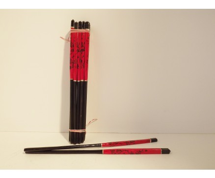 2418009 Eetstokjes rood/zwart. Bundel van 10 paar.