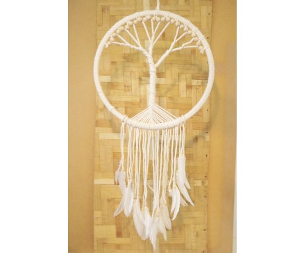 8530116 Dreamcatcher. Witte "Tree of Life" dreamcatcher klassieker met houten kraaltjes. Diameter +/- 32 cm.