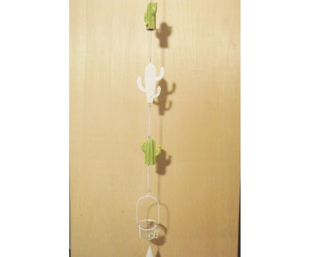 M51060 Metal decoration hanging. 2 groene stenen en 1 witte metalen cactus en waxinelichthouder.100 cm. Per 6 stuks verpakt. Prijs is per 6 stuks.