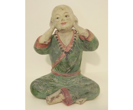 P1035756A Poly. Kindmonnik "horen" marble wood Large. Hoogte 28 cm.