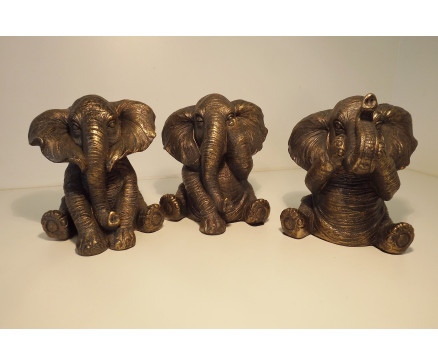 P1035515ABC Poly. Grappige zittende olifanten "horen-zien-zwijgen" dark-gold. LxBxH : +/- 12x12x14 cm. Prijs is per set/3.