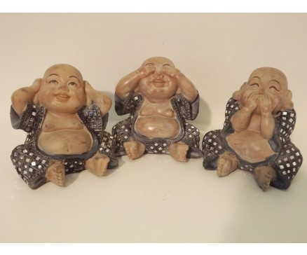 P1035806ABC Poly. Dikbuik boeddha horen-zien-zwijgen groen-blauw met spiegeltjes. Hoogte : 13 cm. Set van 3.