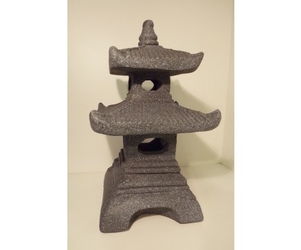 G1037110-G Garden pagode lengte 29 cm., breedte 29 cm. en hoogte 51 cm. gedetailleerd gegoten. Lichtgrijs.