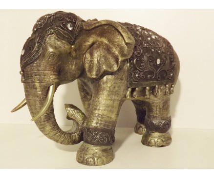 P1035554 Poly. Olifant medium brons. HxL : 35 x 50 cm.