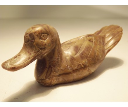 610-1125 Steen. Stenen eend lengte 9,5 cm. Per 4 stuks verpakt. 50 % korting. Prijs is per 4 stuks.