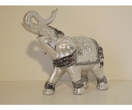 P1035627 Poly. Olifant met slurf omhoog zilver. Hoogte : 23 cm.