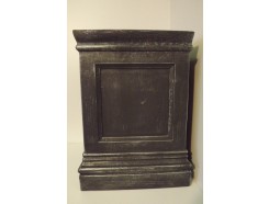 G461B-AS Garden socle 40x40x57 cm. Antique Silver.