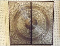 T25472 Walldecoration. Abstract circle on 2 panels silver-grey-brown. 2 x 45 x 90 cm.