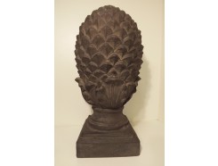 G541XL-DG Garden Pineapple XL. Hoogte : 58 cm., breedte : 27 cm., basis : 23x23 cm. Dark-grey.