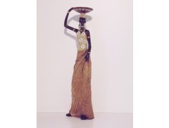 P1035145 Poly. Africa. Staande dame met vaas. Hoogte : 35 cm.