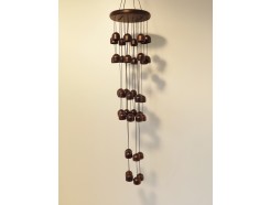 Y40-826 Gong houten schijf bruin met 40 bellen. Lengte : 85 cm.