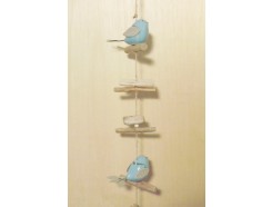 M51288 Metal decoration hanging. 2 lichtblauwe porseleinen vogeltjes op houten stokjes. 89 cm. Per 4 stuks verpakt. Prijs is per 4 stuks.