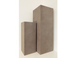 G515-G Garden set van 2 pilaren/sokkels strak en effen lxbxh : 24x24x60 en 33x33x90 cm. lichtgrijs. Prijs is per set.