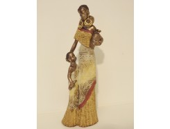 P1035130 Poly. Afrkaanse dame met klein kind. Hoogte : 29 cm.